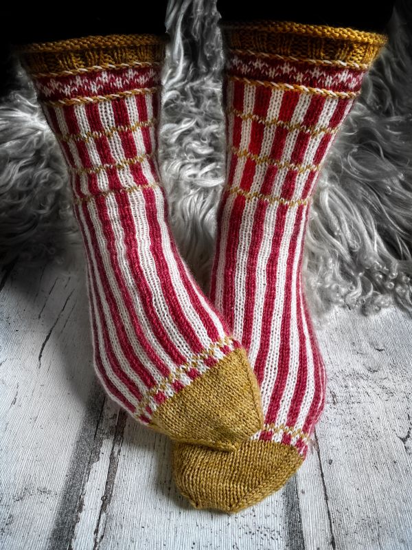 Ellen Socks knit kit