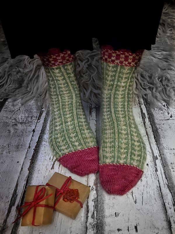 Valborg Socks knit kit