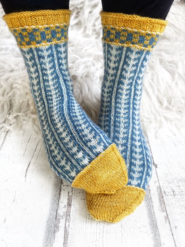 Valborg Socks knit kit