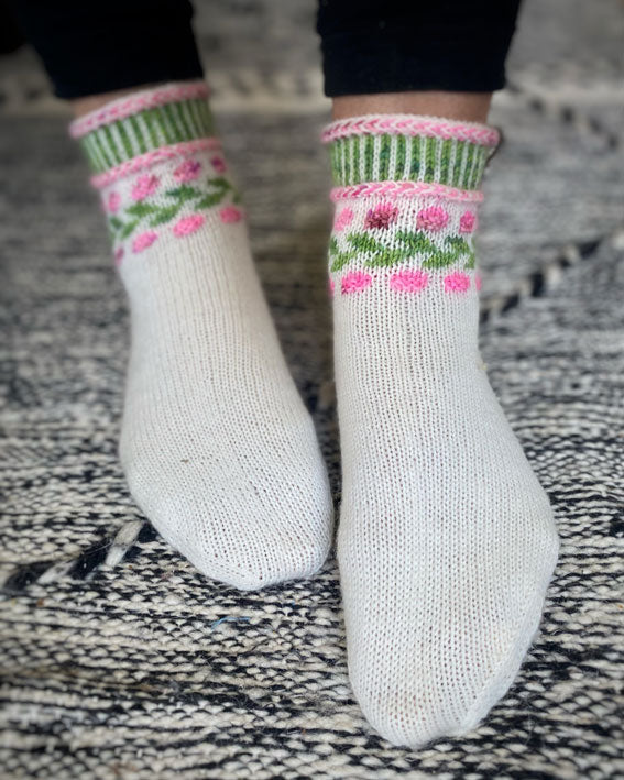 A Tale of Morocco Blossoms Socks